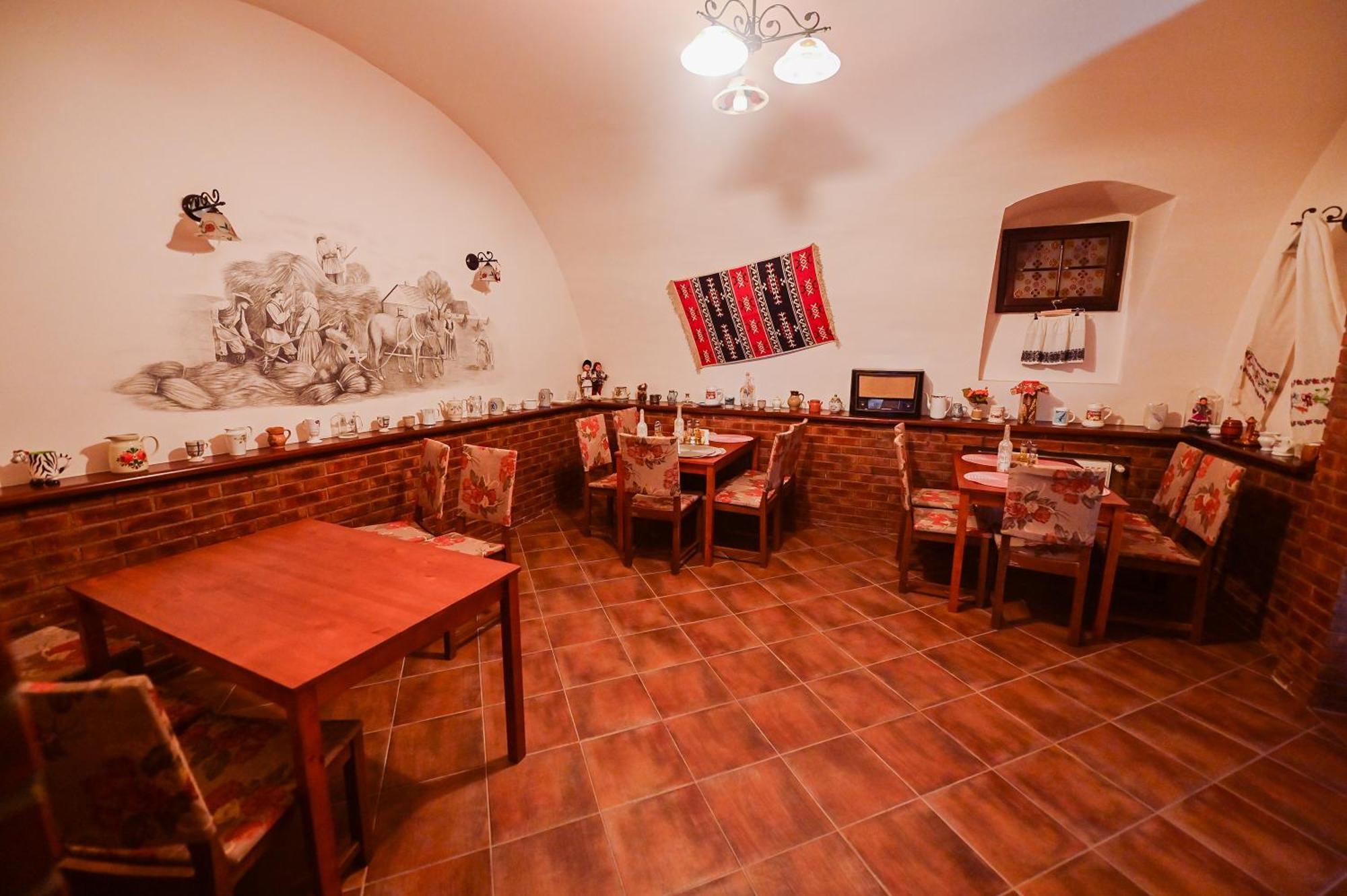Hotel Conacul Domnesc Scheia Exteriér fotografie